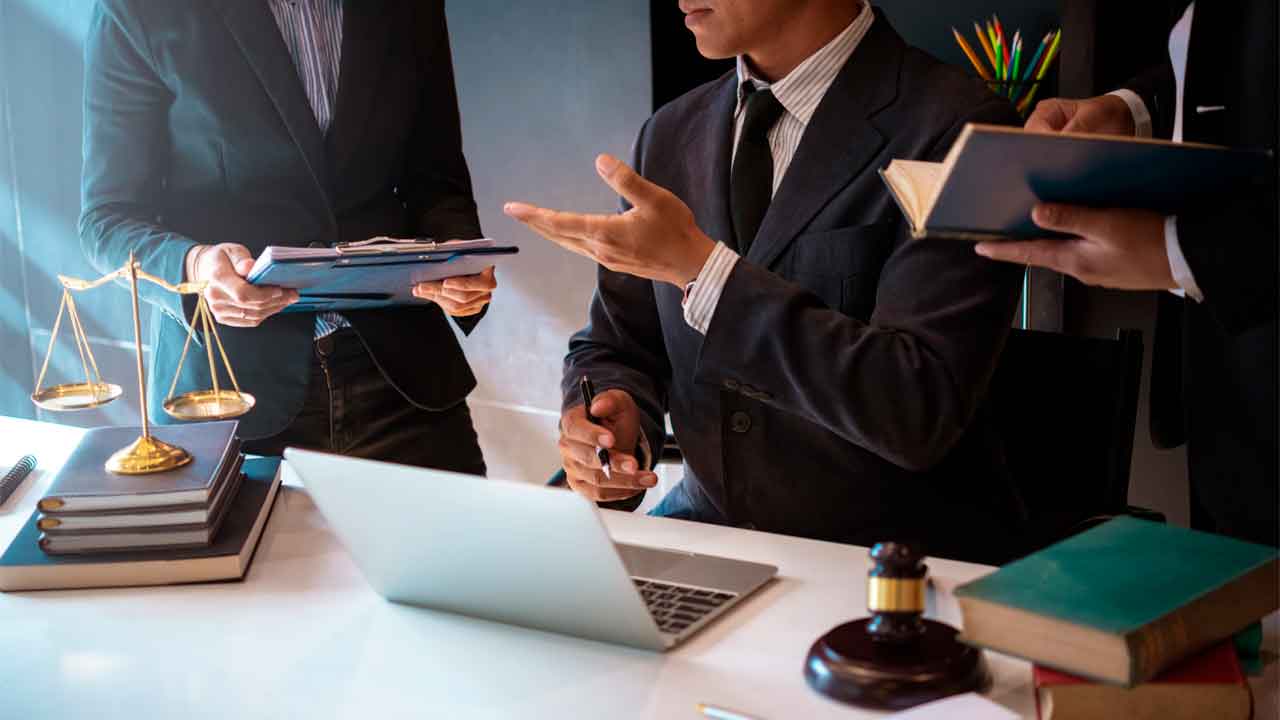 Corporate Advisory - Stock for six